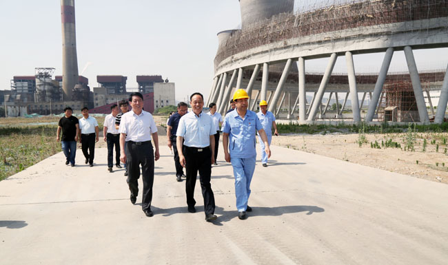 洛陽市政協(xié)黨組副書記、副主席張世敏到萬基?2×60萬千瓦機(jī)組工地調(diào)研