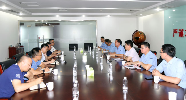 鄭州海關(guān)企管稽查處處長(zhǎng)賀方、洛陽海關(guān)關(guān)長(zhǎng)郭學(xué)良等到萬基控股集團(tuán)調(diào)研