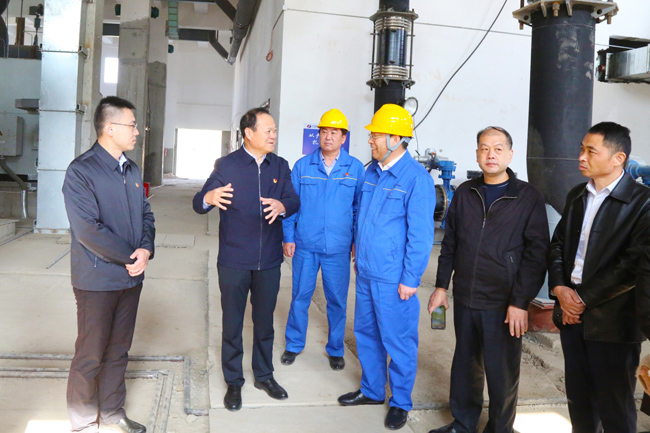 市政協(xié)主席楊炳旭等到萬(wàn)基控股集團(tuán)視察2×60萬(wàn)千瓦機(jī)組項(xiàng)目