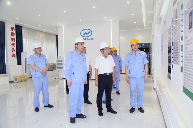 洛陽工控集團(tuán)黨委副書記、總經(jīng)理王進(jìn)升一行到萬基控股集團(tuán)調(diào)研