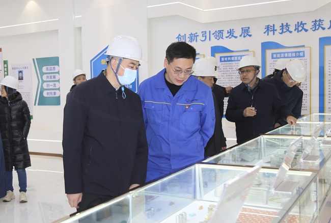 洛陽工控集團(tuán)黨委副書記李天豐一行到萬基控股集團(tuán)開展重點(diǎn)企業(yè)觀摩