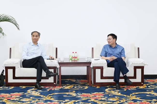 中原證券股份有限公司黨委副書記、總經(jīng)理李昭欣一行到萬基控股集團(tuán)調(diào)研