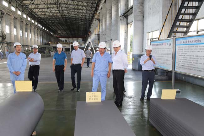 美國(guó)客商到萬基控股集團(tuán)參觀