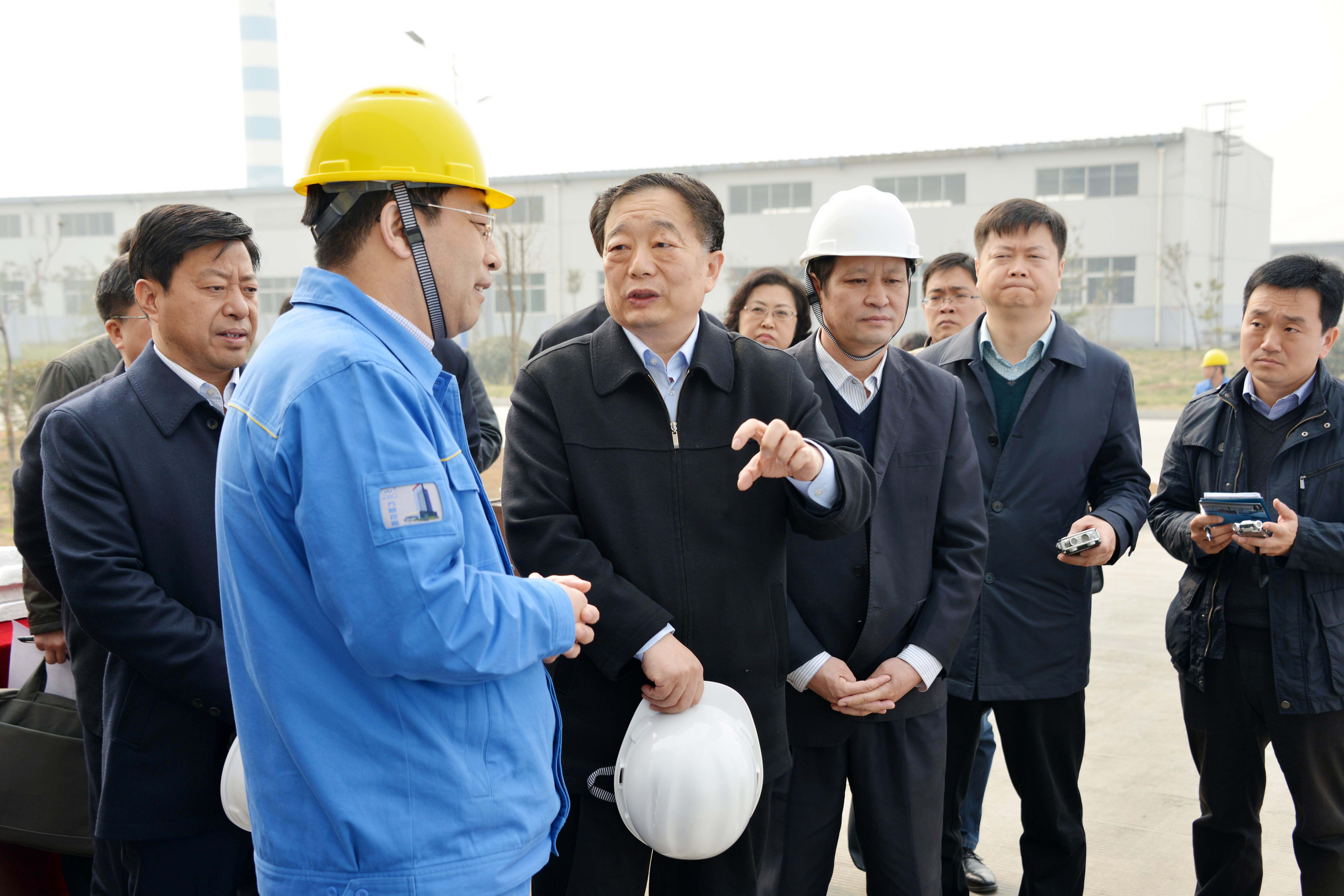 副省長、市委書記李亞到萬基控股集團調(diào)研